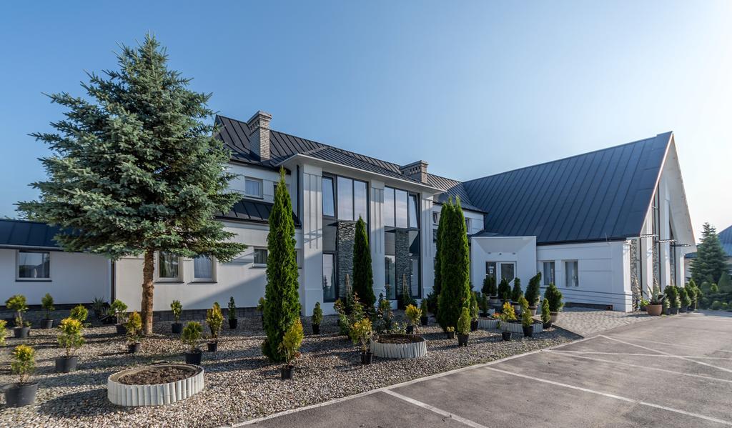 Hotel Junior Краков Экстерьер фото